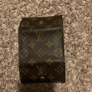 LV key holder